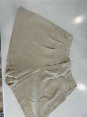 GAP Women's Cream High-Rise Linen-Blend shorts